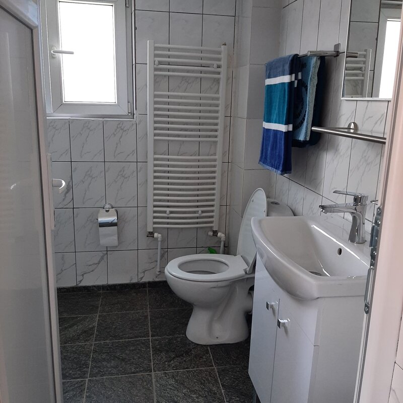 Gara de Nord, inchiriez apartament 2 camere zona Spital Militar,